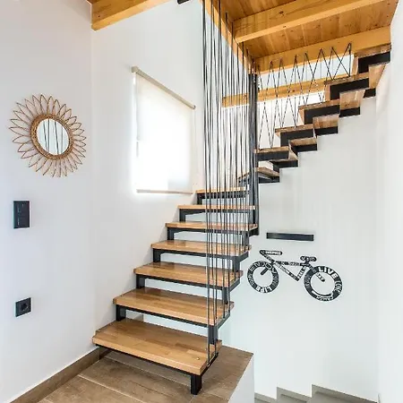 Casa *